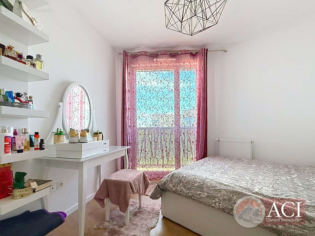 Appartement à EPINAY-SUR-SEINE