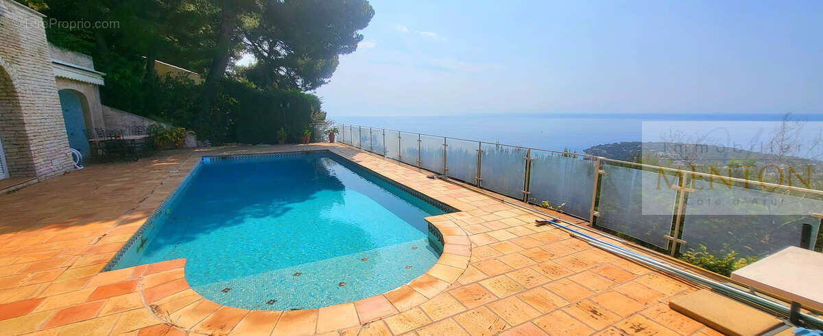 Maison à ROQUEBRUNE-CAP-MARTIN