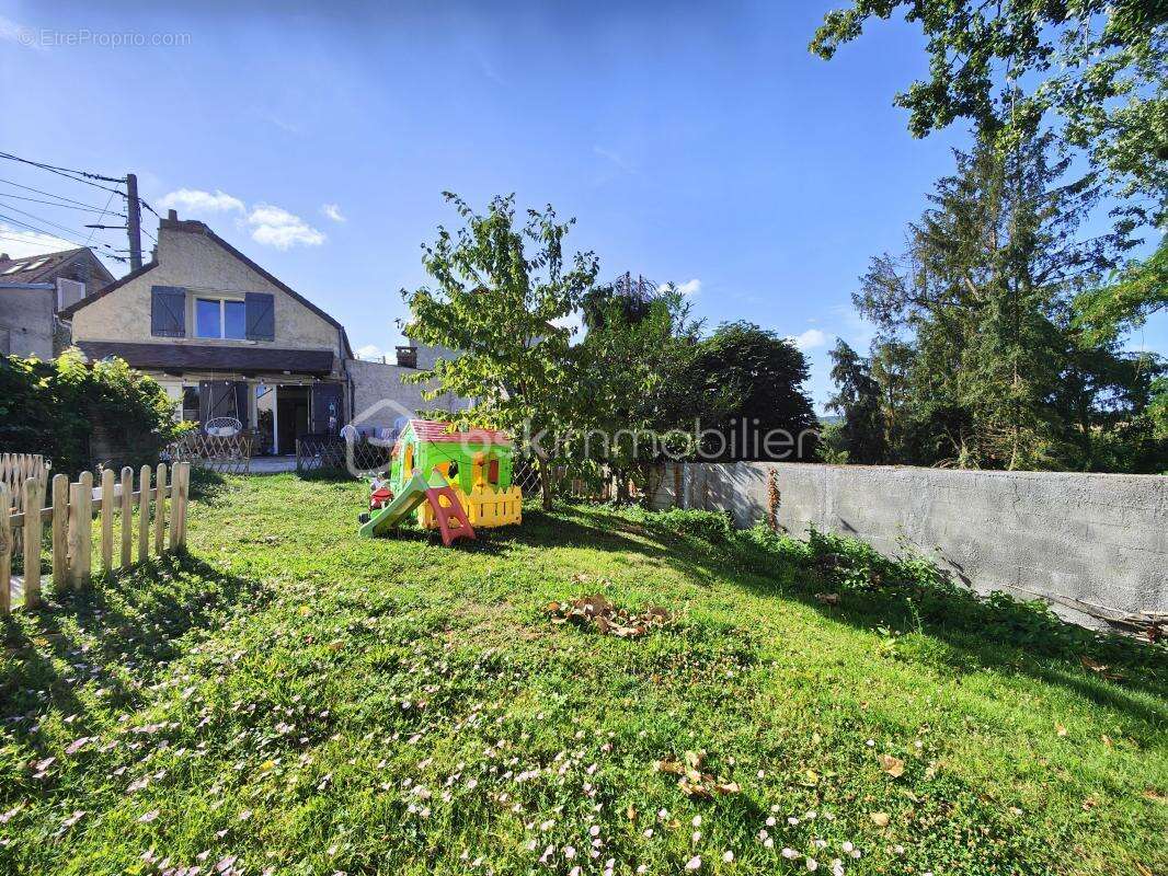 Maison à JOUARS-PONTCHARTRAIN