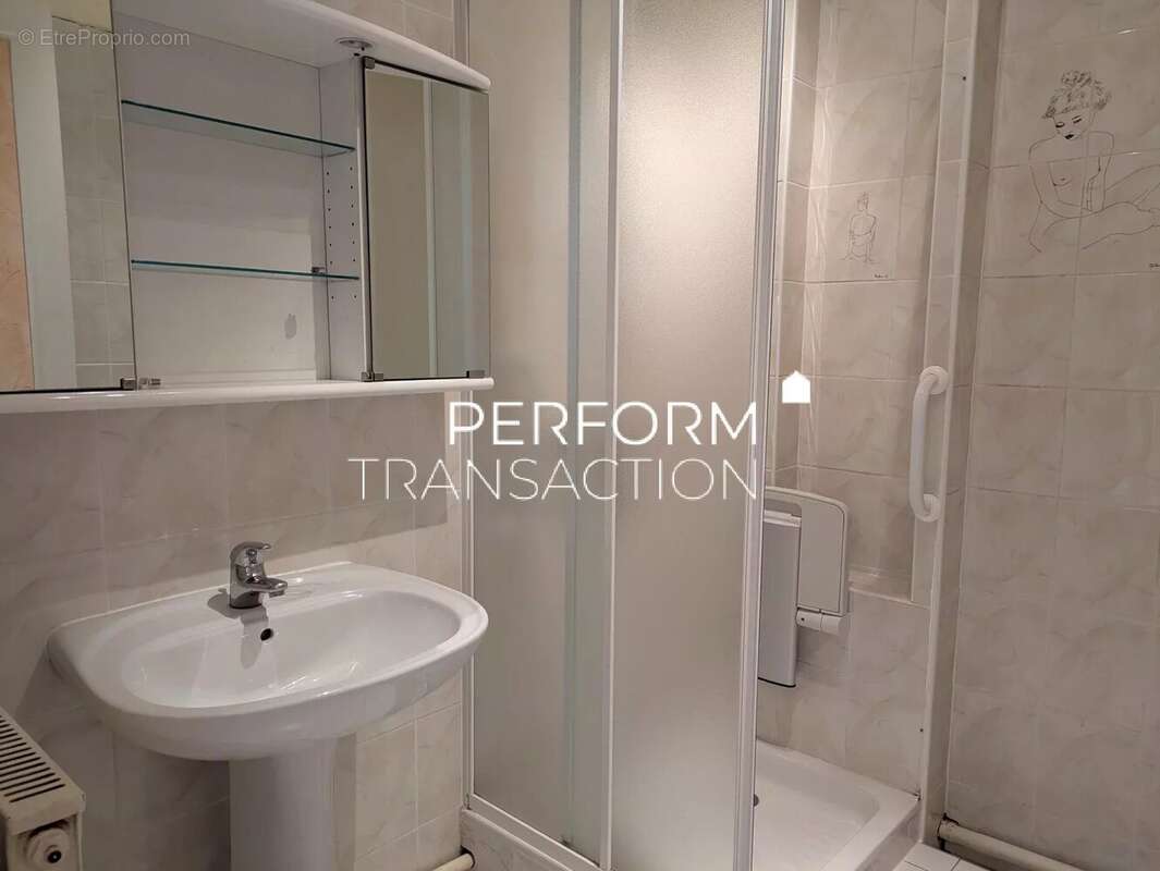 Appartement à FONTAINE