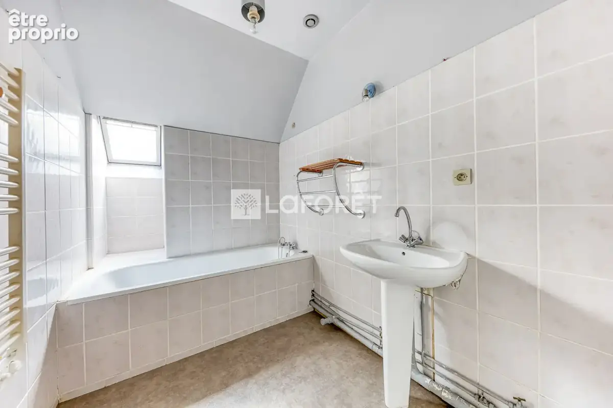 Maison Pontault Combault 5 pièce(s) 100.40 m2 - photo 11