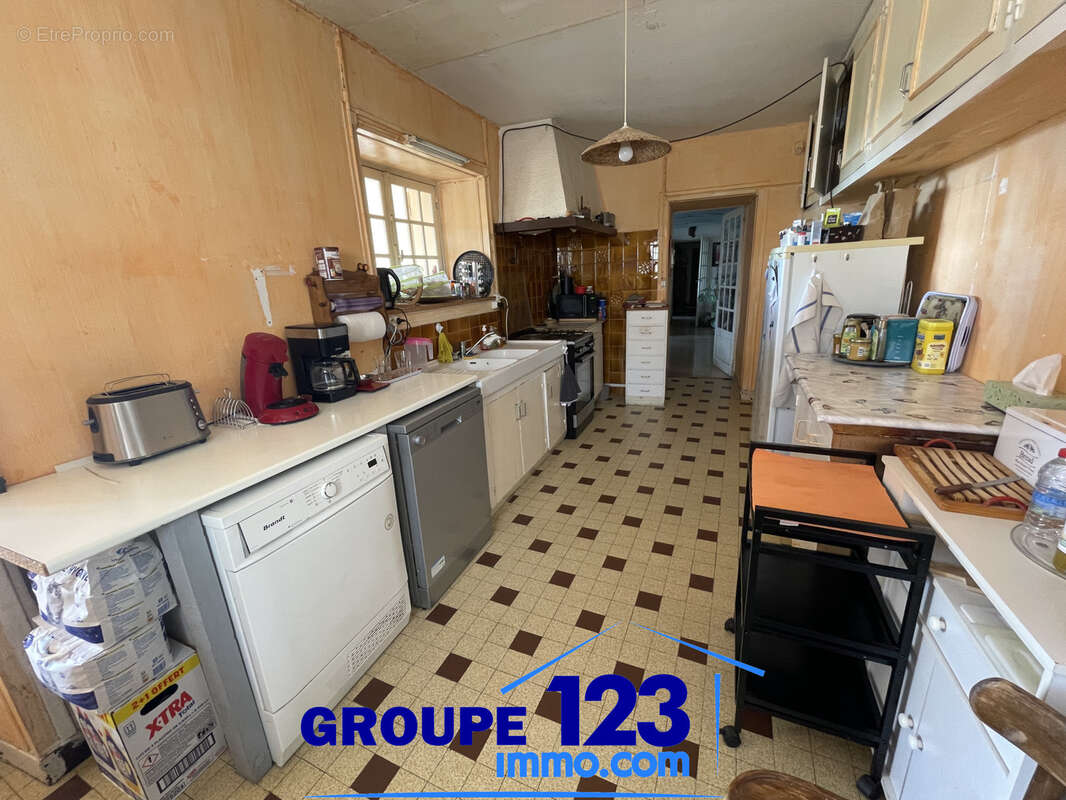 Maison double sur les hauteurs de Clamecy (58) de plus de 180 m2 - photo 5