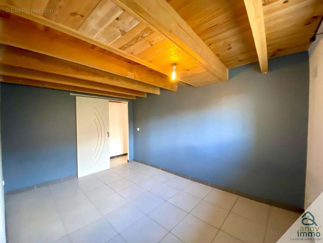 Maison à SCORBE-CLAIRVAUX