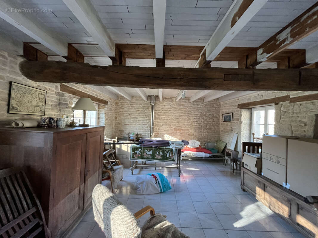 Autre à QUINCY-LE-VICOMTE