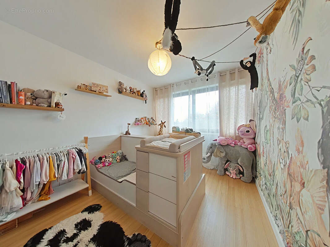 Appartement à FONTENAY-LE-FLEURY