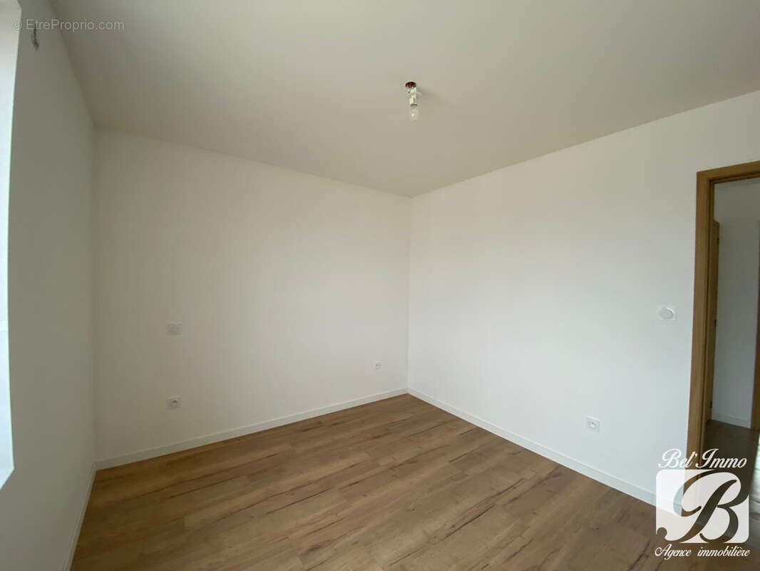 Appartement à BALAN