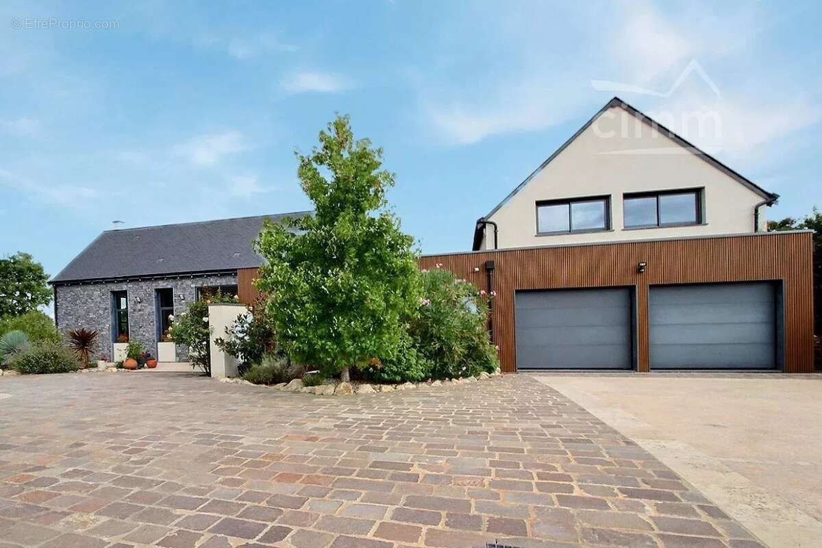 Maison à SAVONNIERES