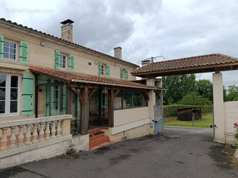 Maison à BERSON