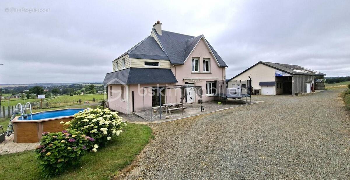 Maison à ROULLOURS