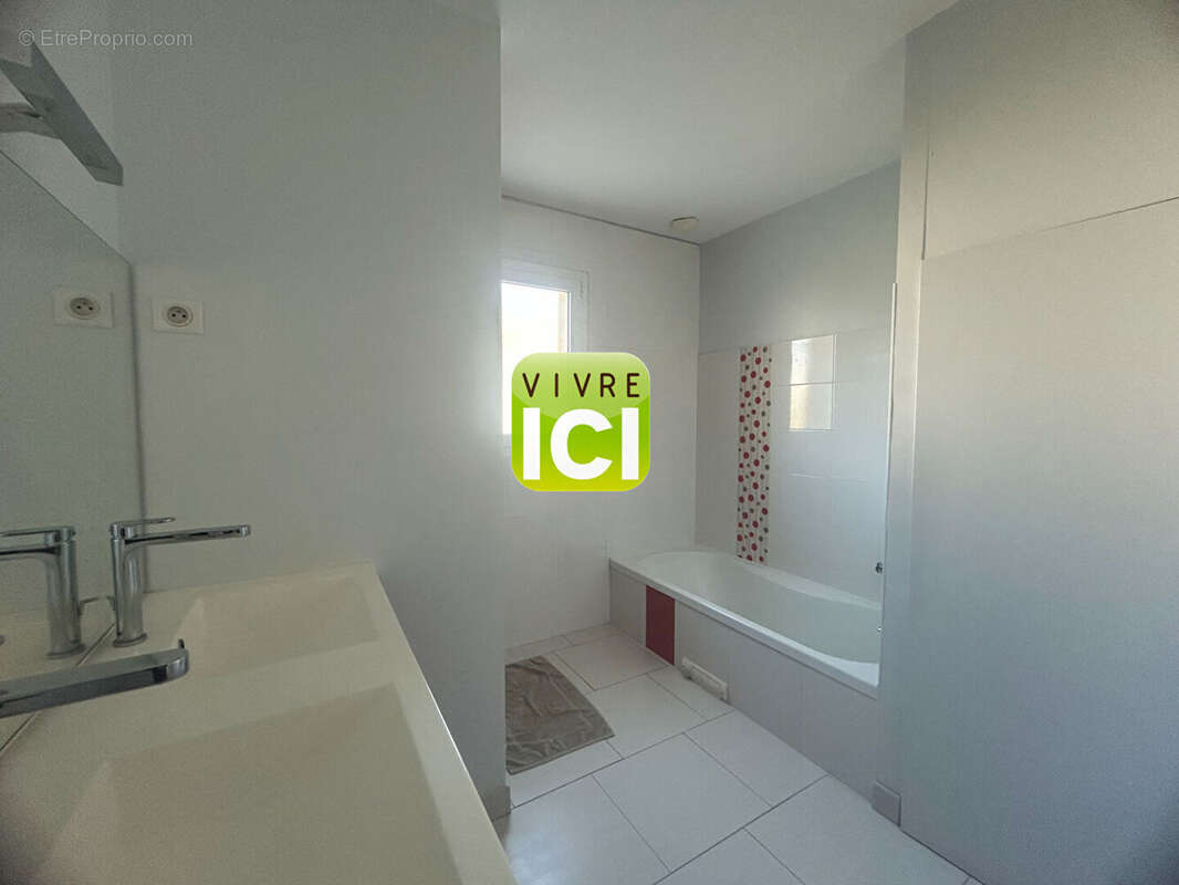 Maison à PONTCHATEAU