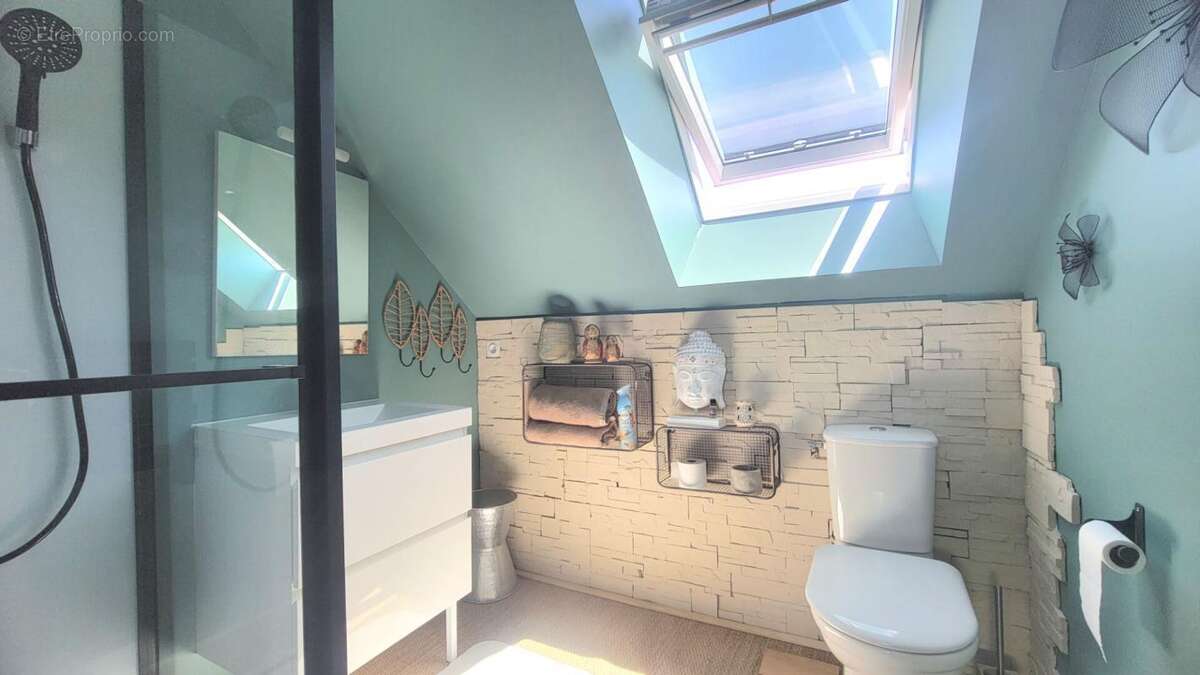 Maison à SAINT-LEGER-DES-BOIS