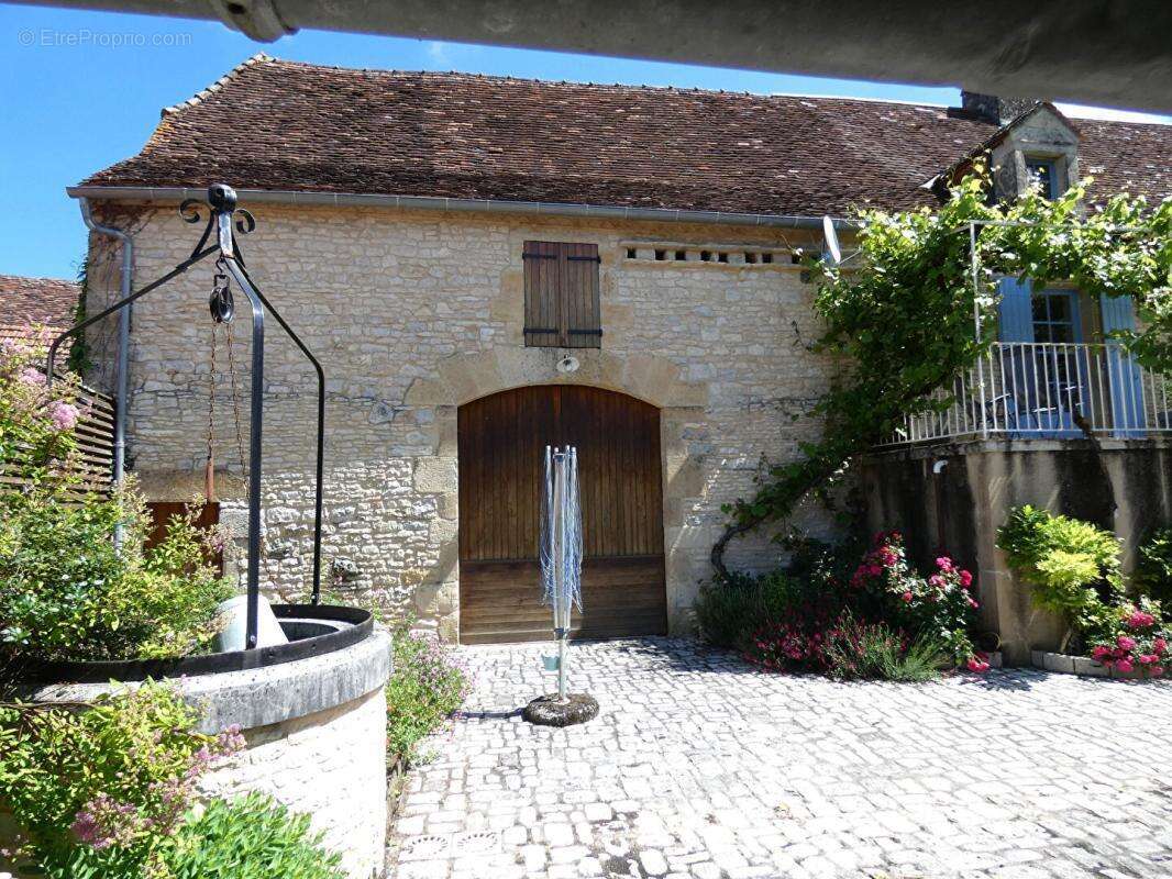Maison125 m2 / 3 chambres / grange / terrain 4225m² - photo 3