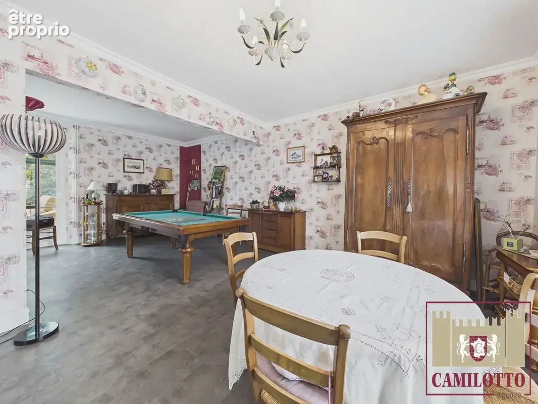 Secteur HOUDAN -Propriété ancienne sur un terrain de 2800 m² - photo 8