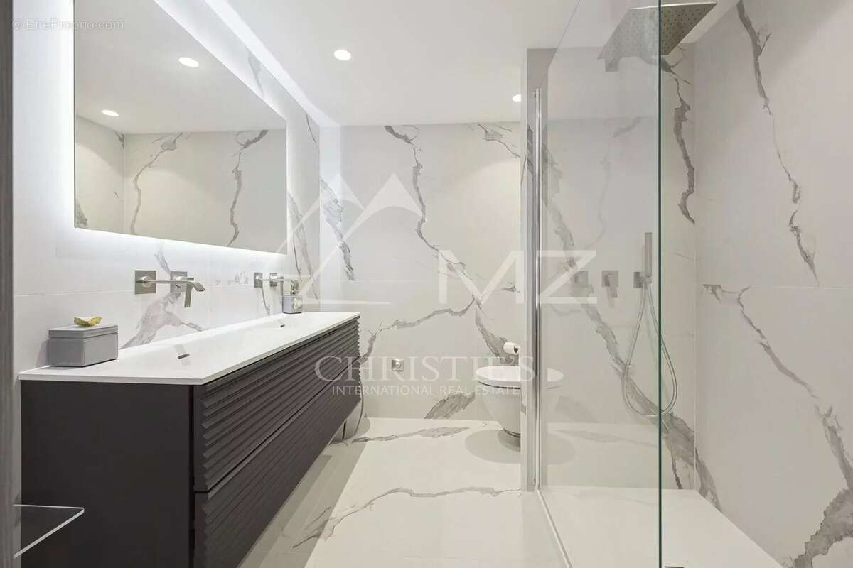 Magnifique appartement contemporain à la vue mer féerique - photo 11