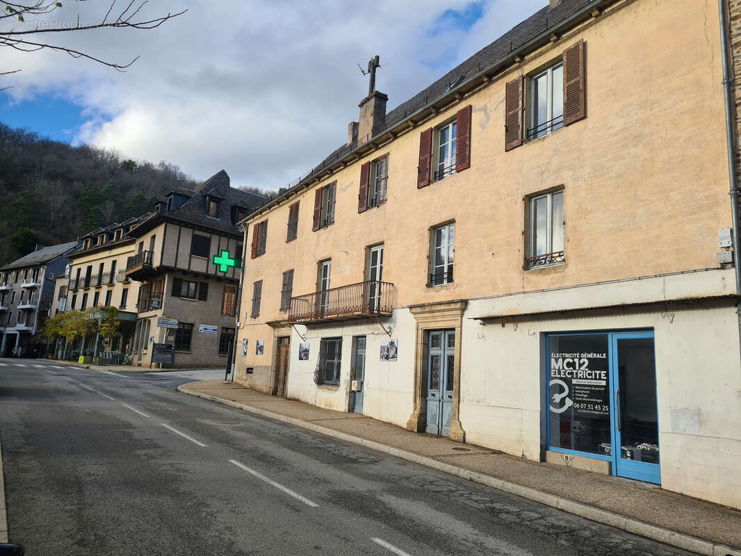 Maison à ESTAING