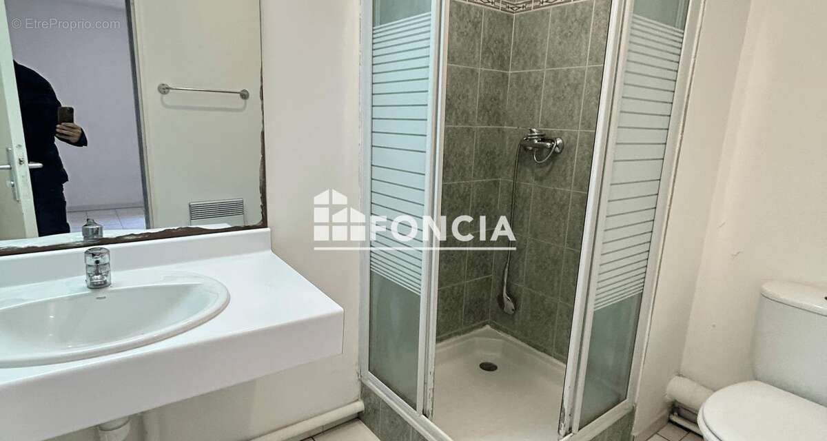 Appartement à MARSEILLE-5E