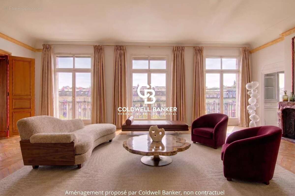 Appartement à PARIS-16E