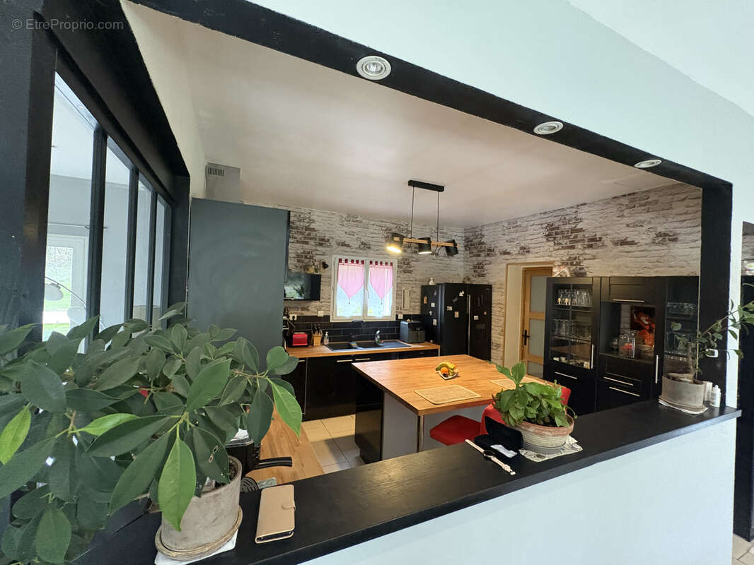 Maison à MONTAIGU-DE-QUERCY