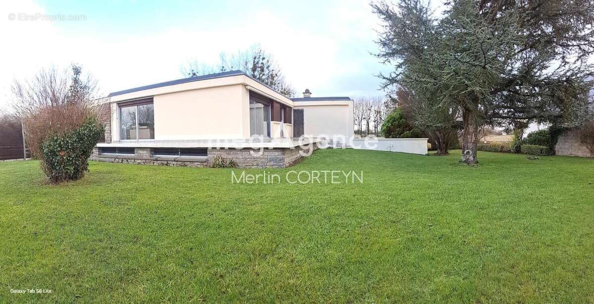 Maison à LE VIVIER-SUR-MER