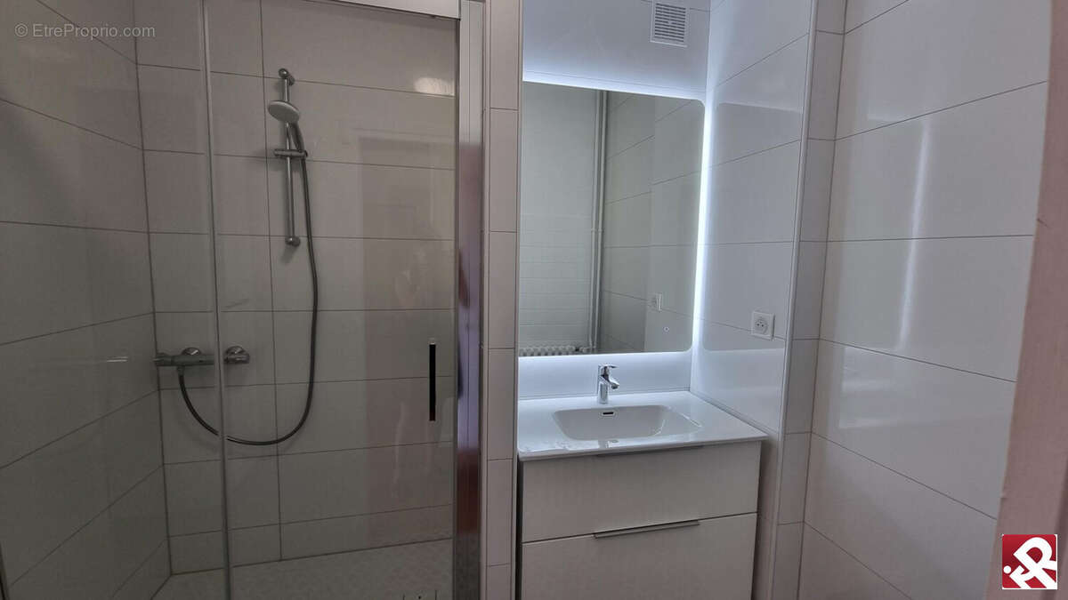 Appartement 75 m² à Limoges  - photo 4