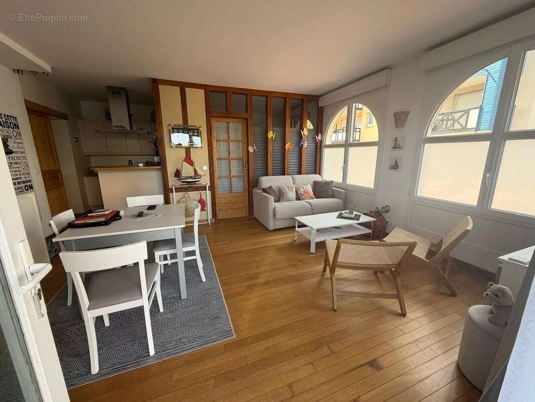 Appartement à DIVES-SUR-MER
