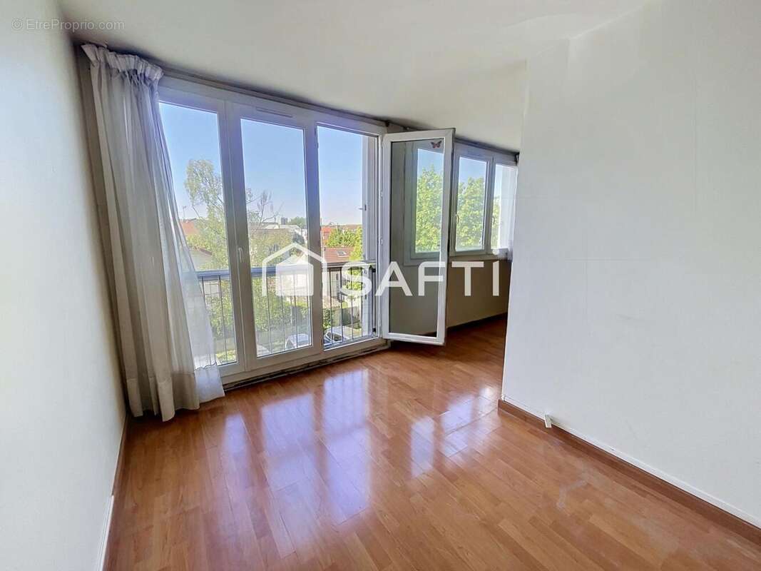 Photo 3 - Appartement à RUEIL-MALMAISON