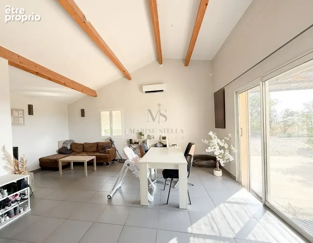 Ensemble Immobilier Rare  Trois Maisons, Piscine, Terrains Agricoles et Équipements pour Activité Animalière - photo 8
