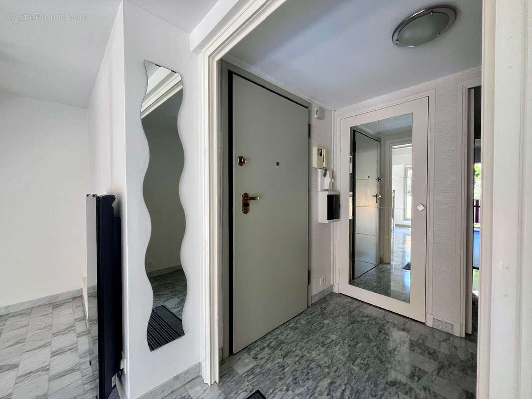 Grand T3/4 en duplex en dernier étage - photo 15