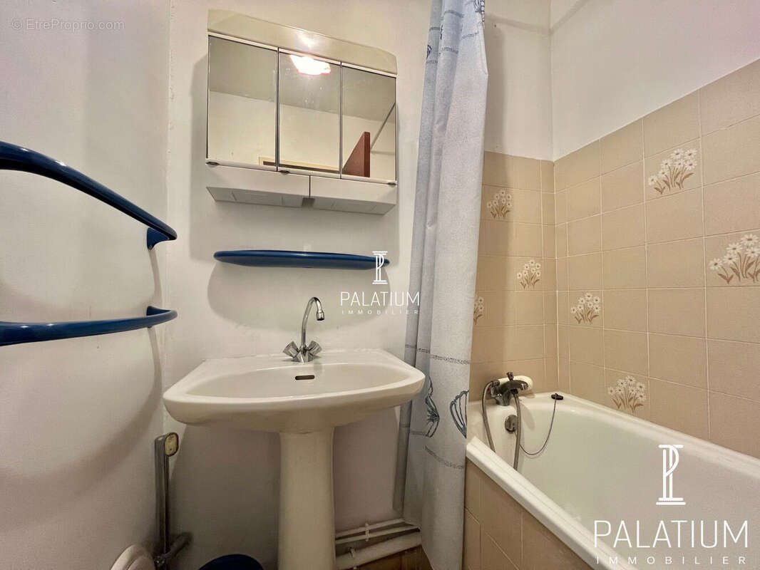 Appartement 25 m² à Greoux-Les-Bains  - photo 6