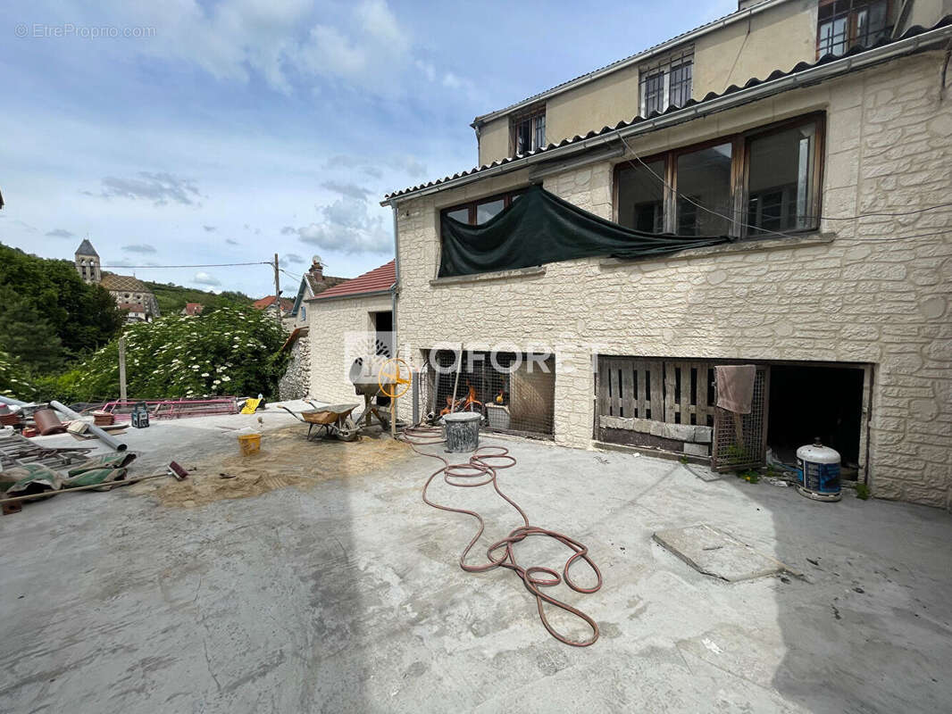 Appartement à VETHEUIL