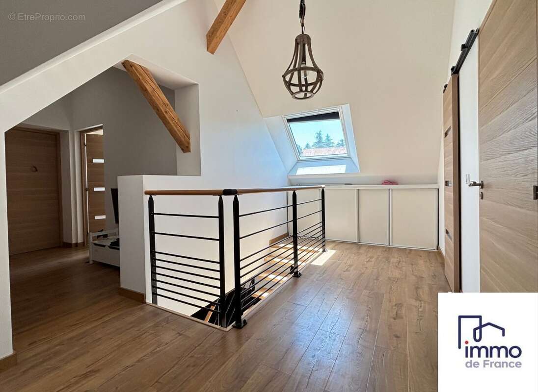 Maison 172 m² à Vienne  - photo 9