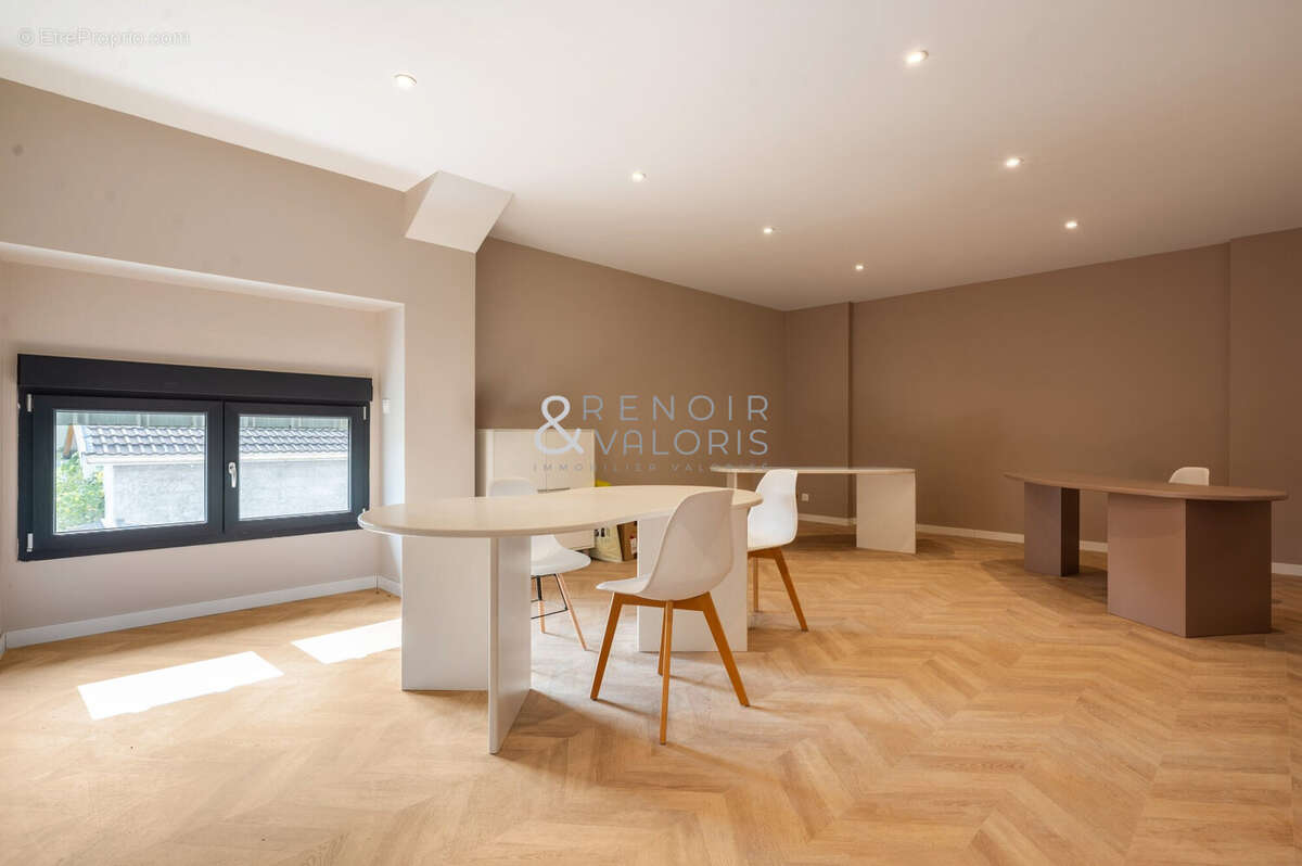 Commerce à MALZEVILLE