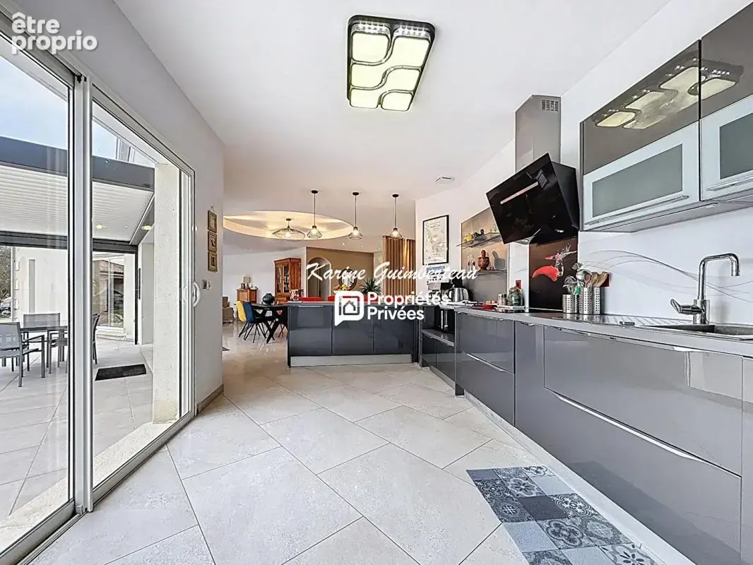 Villa de plain-pied avec piscine & garage - photo 5