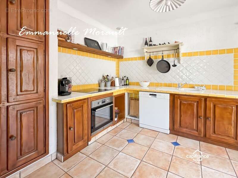 Maison à BAGNOLS-EN-FORET