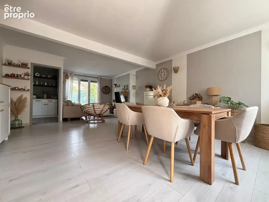 Maison 5 pièces 95 m² à vendre à Saint-Pierre-Du-Perray (91280) - photo 2