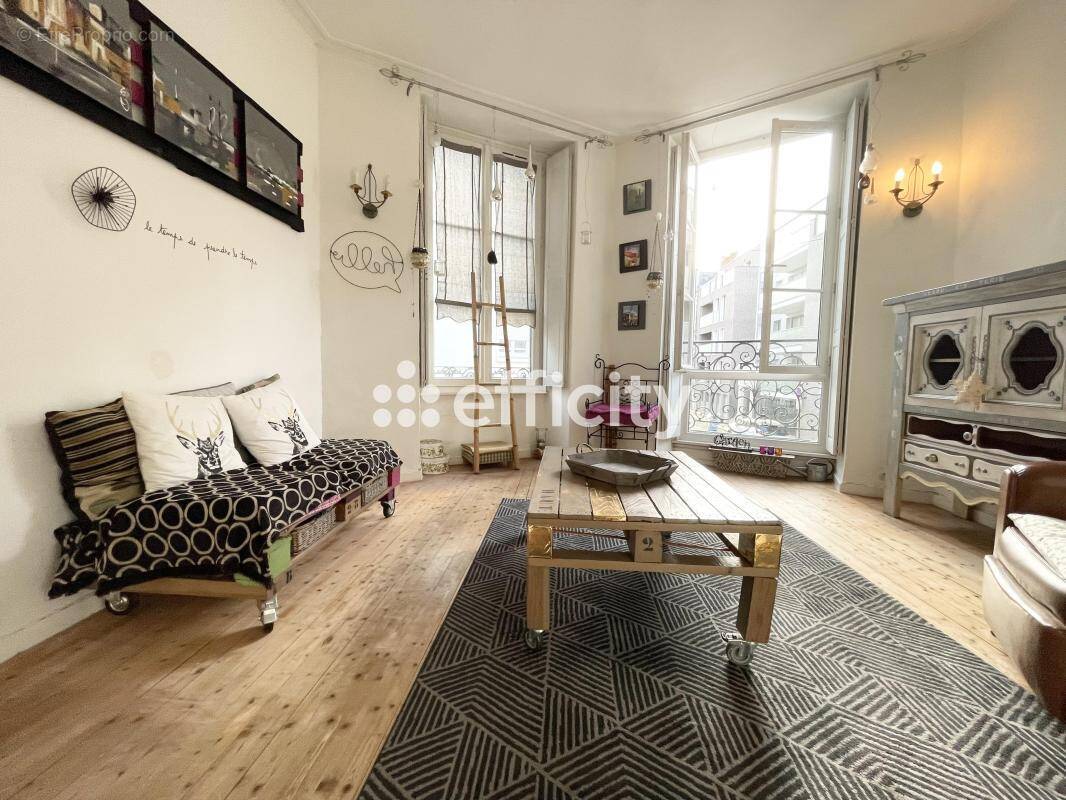 Appartement à NANTES