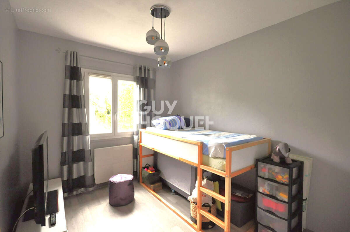 Maison à Saint Martin en Haut de 9 pièces, 165 m2 sur une parcelle de 1004 m². - photo 7