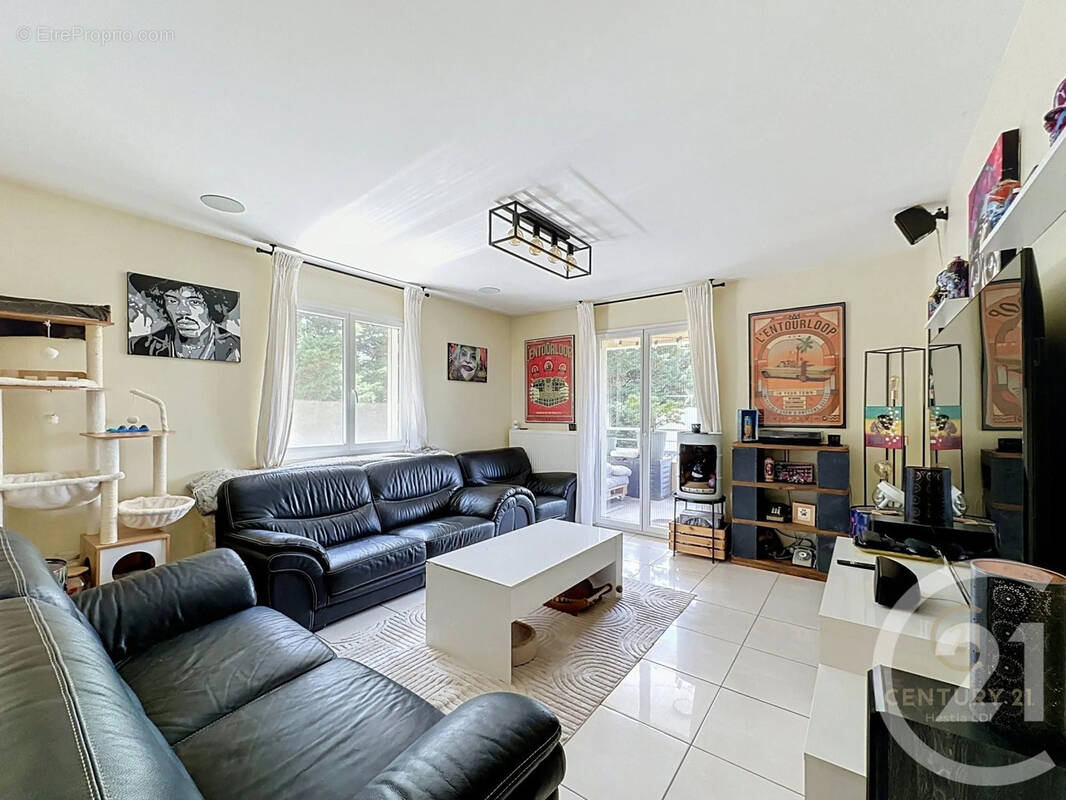 Appartement à VERNAISON