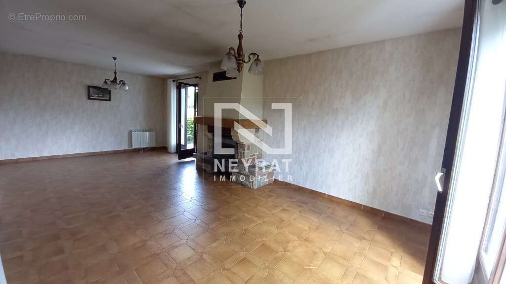 Maison 93 m² à Liernais  - photo 8