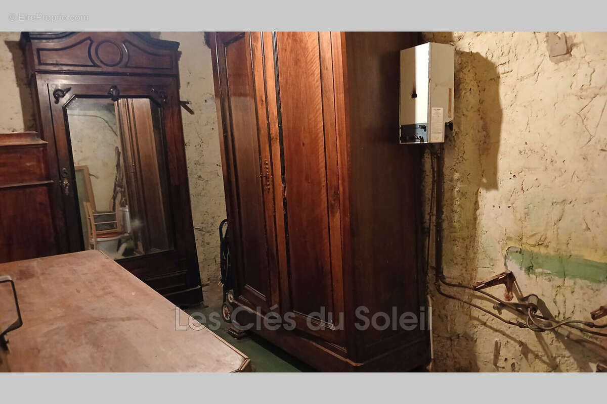 Maison à LA ROQUEBRUSSANNE