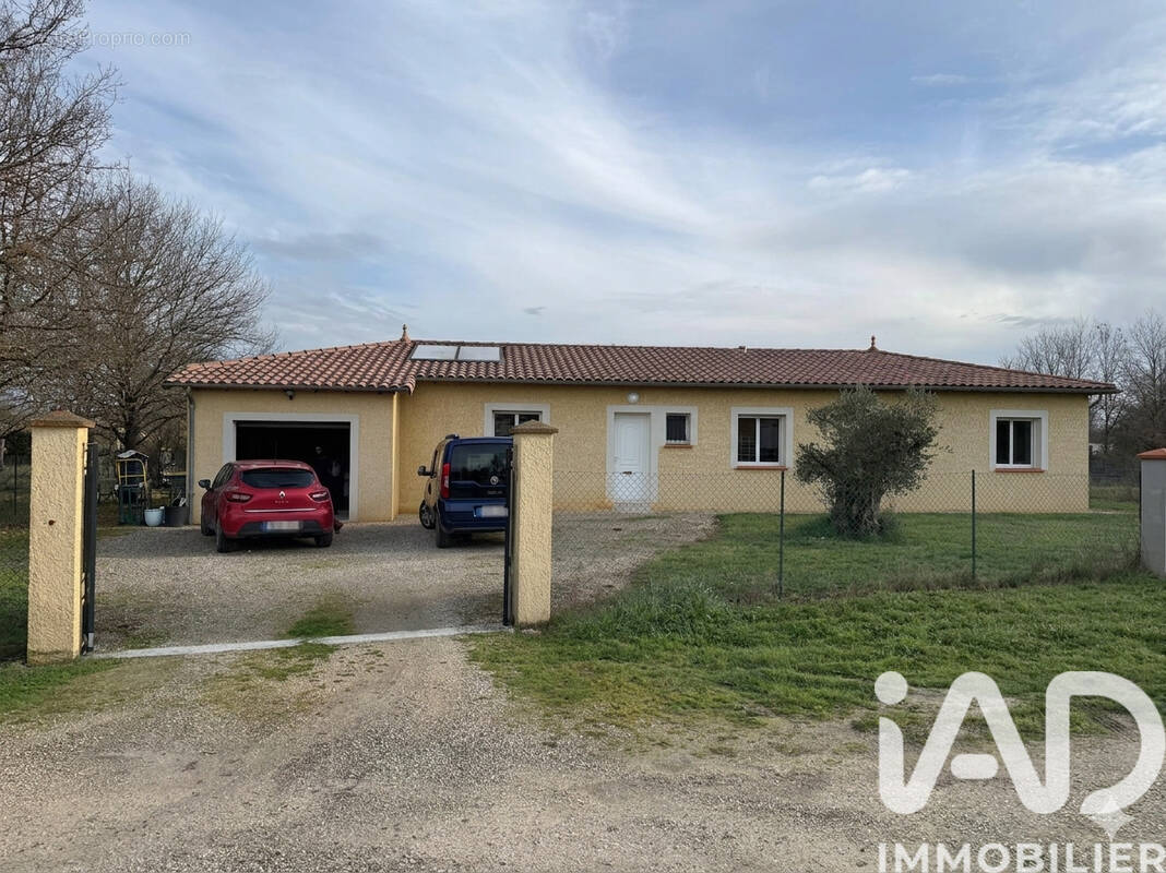 Photo 1 - Maison à MONTBETON