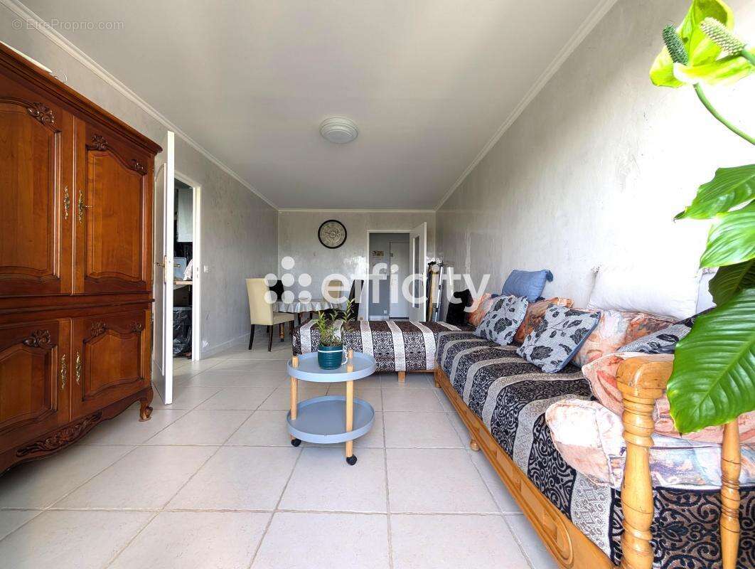 Appartement à ENGHIEN-LES-BAINS