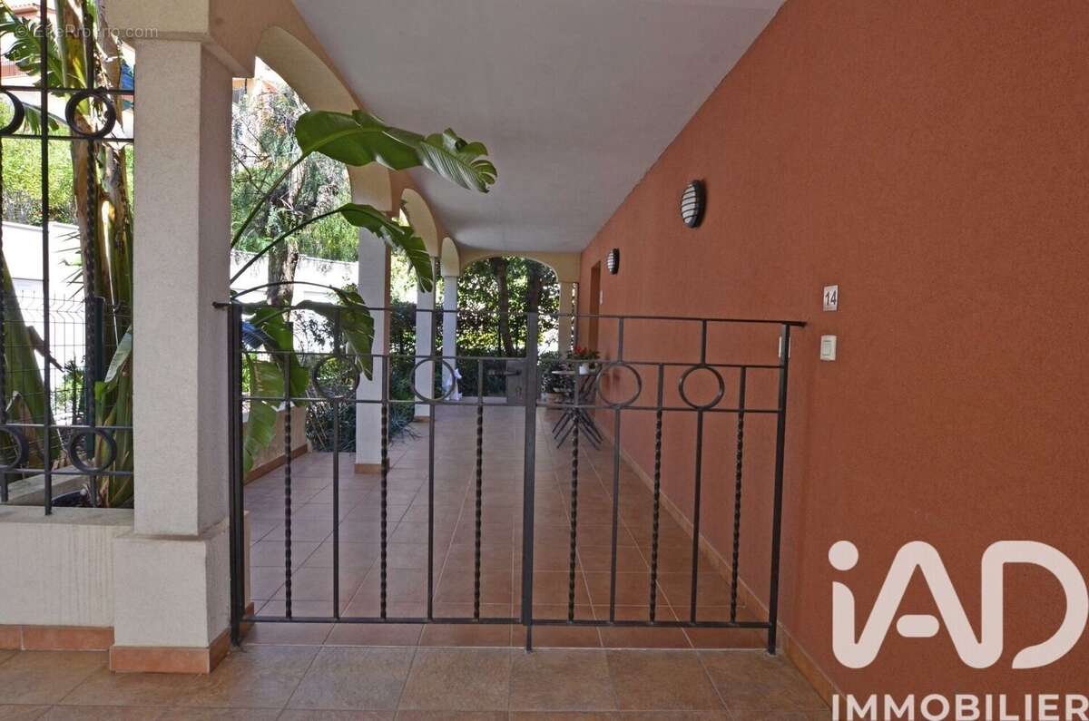 Photo 3 - Appartement à MANDELIEU-LA-NAPOULE