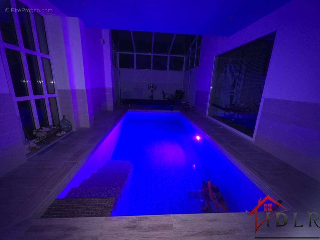 Maison à BRIE-COMTE-ROBERT