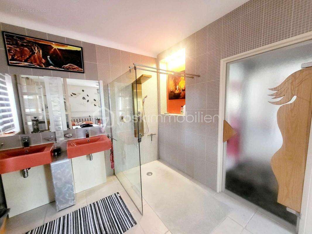Maison de caractère de 243 m² à Privas - photo 14