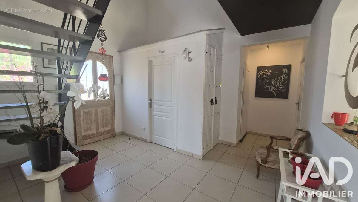 Maison 130 m² à Calmont  - photo 4