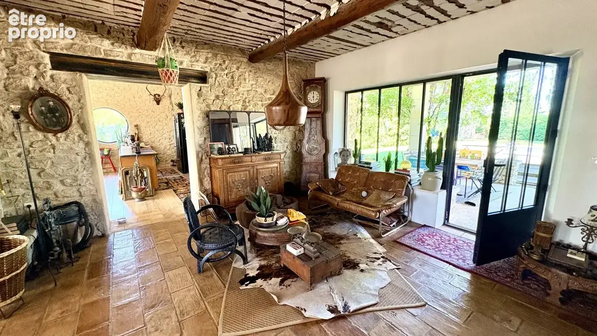 Propriété de charme et caractère a L’Isle-sur-la-Sorgue - photo 12