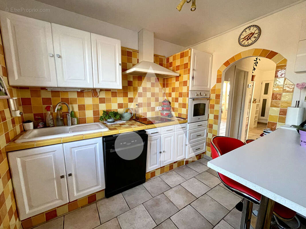 Appartement à PERTUIS