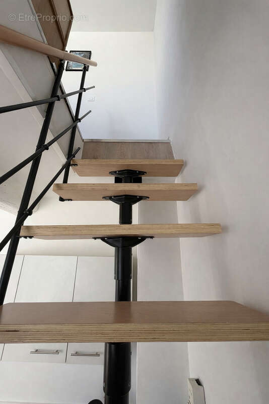 Appartement à SAINT-LAURENT-D'AIGOUZE