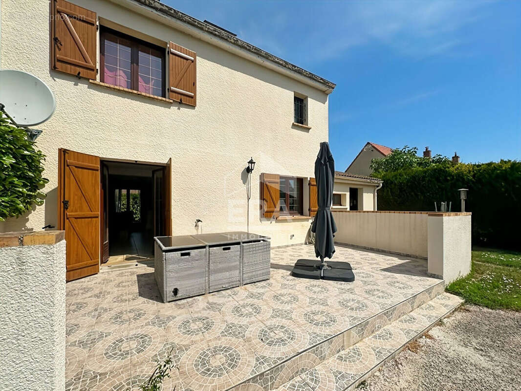 BERRY-AU-BAC Maison individuelle de 120 m² avec jardin, garage et dépendance - photo 2